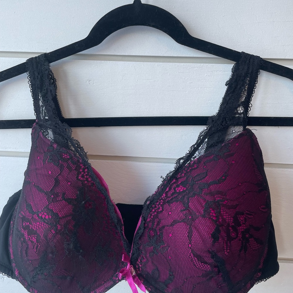 Intimates hot pink bra in Size 42 B with black lace overlay